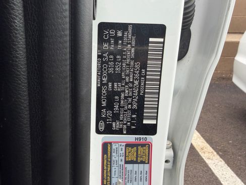 Certified 2021 Kia Rio S FWD image 13