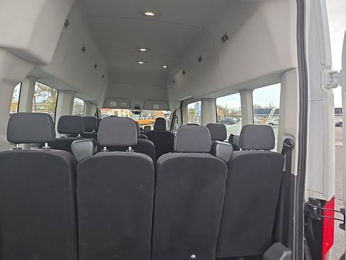 Used 2022 Ford Transit 350 XLT image 23