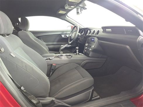 Used 2019 Ford Mustang Coupe image 11