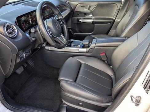 Used 2021 Mercedes-Benz GLB 250 image 16