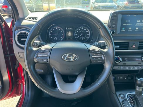 Used 2021 Hyundai Kona Limited image 29