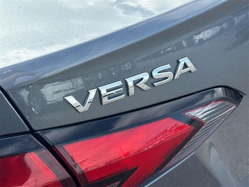 Used 2023 Nissan Versa SV image 6
