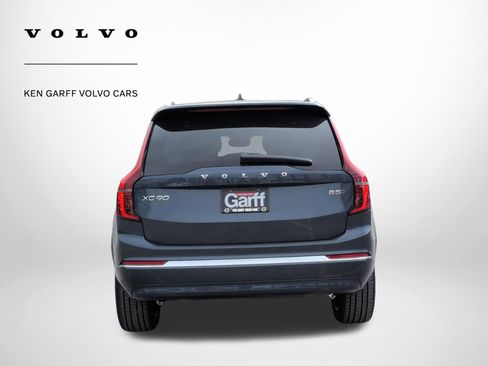New 2026 Volvo XC90 B5 Core AWD/4WD image 4