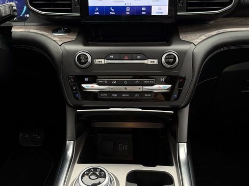 Certified 2020 Ford Explorer Platinum image 31