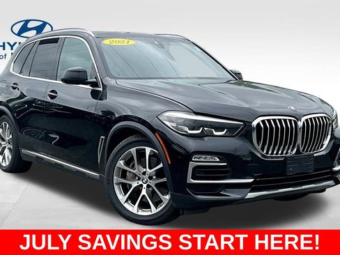 Used 2021 BMW X5 xDrive45e w/ Parking Assistance Package AWD/4WD image 2