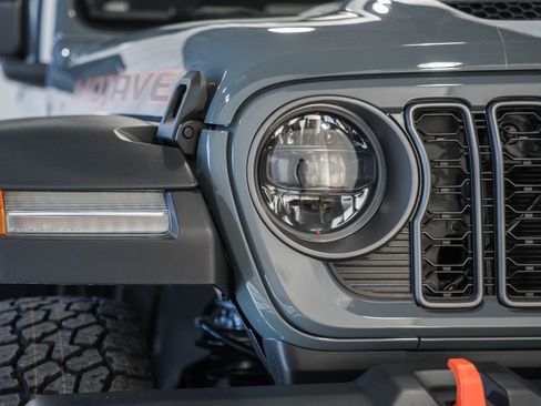 New 2026 Jeep Gladiator Mojave image 11