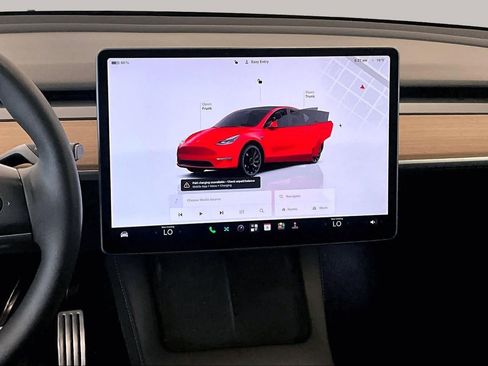 Used 2022 Tesla Model Y Performance AWD/4WD image 6