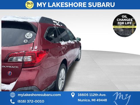 Used 2018 Subaru Outback 2.5i Premium image 5