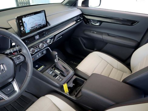 Used 2024 Honda CR-V Sport Touring image 39