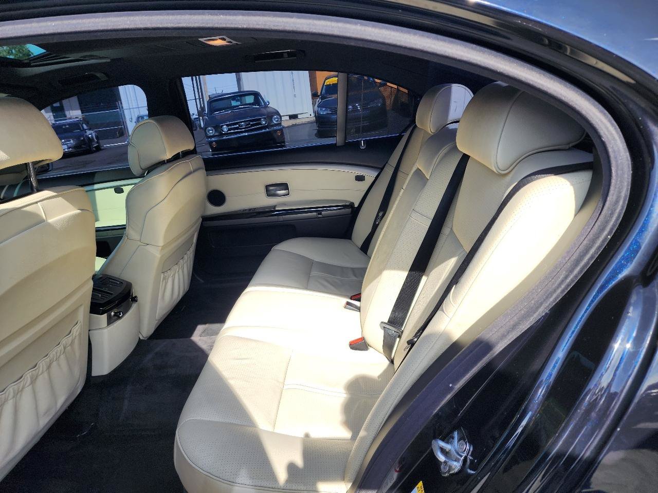 Used 2006 BMW 750Li RWD image 25