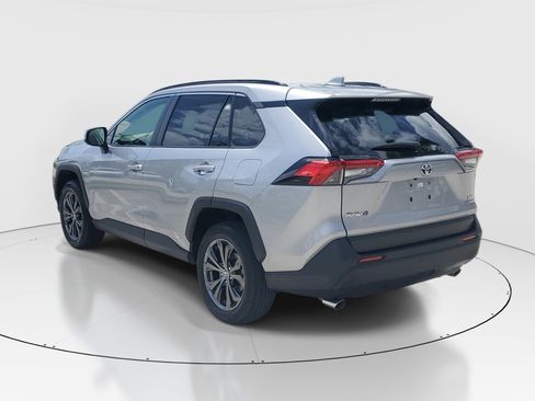 Certified 2023 Toyota RAV4 XLE Premium AWD/4WD image 5