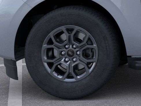 New 2025 Ford Expedition Active image 19