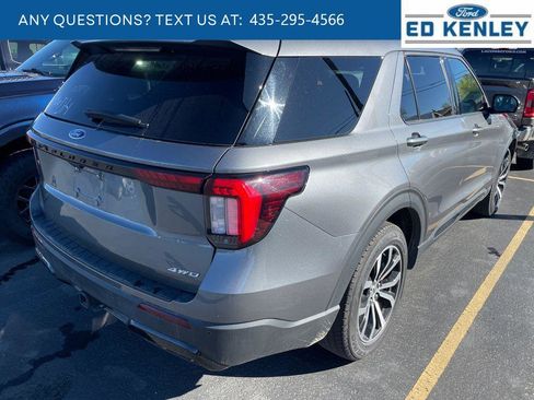 Used 2025 Ford Explorer ST-Line image 4