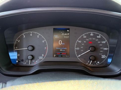 Certified 2025 Toyota Corolla LE FWD image 21