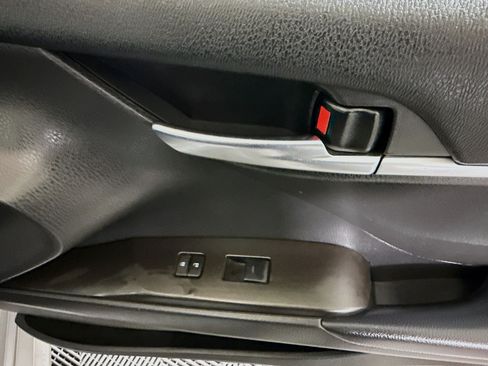 Used 2022 Toyota Camry XSE FWD image 30