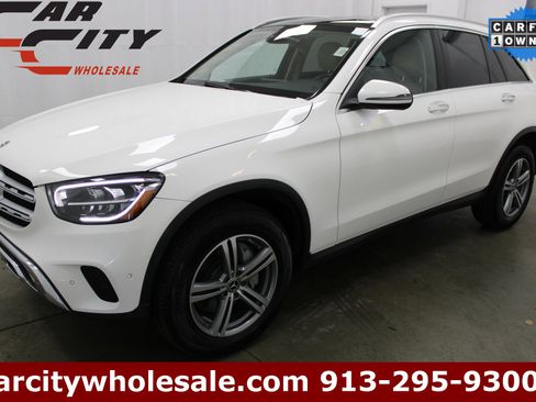 Used 2022 Mercedes-Benz GLC 300 4MATIC image 1