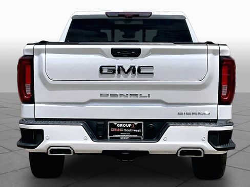 Used 2023 GMC Sierra 1500 Denali Ultimate AWD/4WD image 5