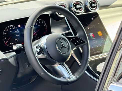 Used 2026 Mercedes-Benz GLC 300 4MATIC image 25