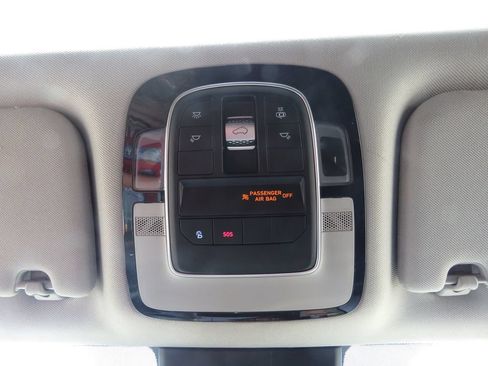 Used 2021 Hyundai Santa Fe SEL w/ Convenience + Premium Package AWD/4WD image 28