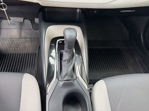 Used 2024 Toyota Corolla LE image 18