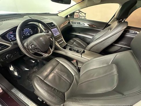 Used 2013 Lincoln MKZ image 16