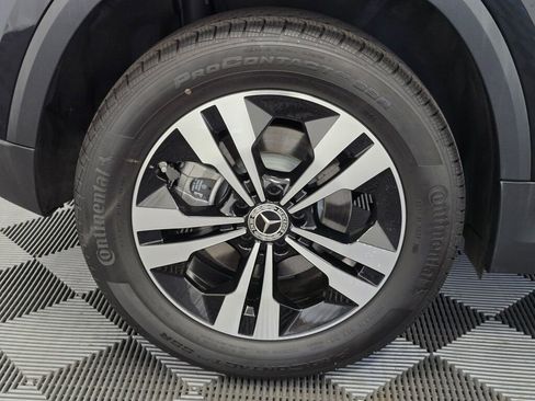 Used 2025 Mercedes-Benz GLA 250 4MATIC image 27