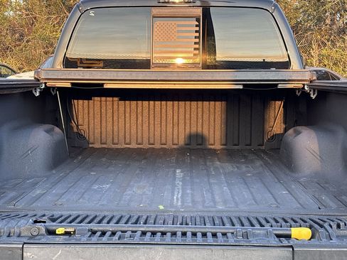 Used 2015 Ford F250 Platinum w/ FX4 Off-Road Package image 8