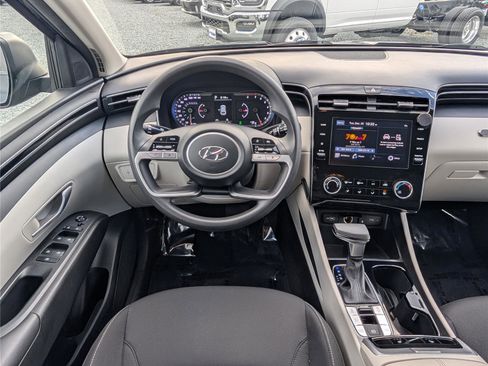 Used 2023 Hyundai Tucson SEL image 17