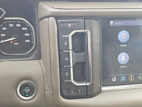 Used 2021 GMC Yukon Denali w/ Denali Premium Package image 34