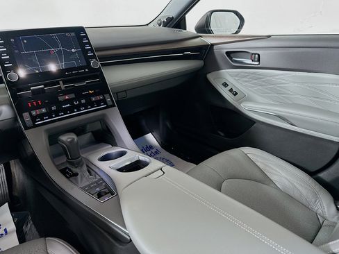 Used 2022 Toyota Avalon Limited w/ Advanced Safety Package image 24