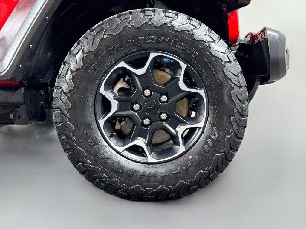 Used 2023 Jeep Wrangler Unlimited Rubicon 4xe w/ Safety Group AWD/4WD image 47