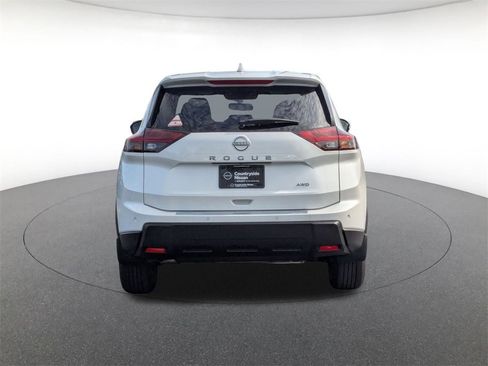 New 2026 Nissan Rogue SV image 6