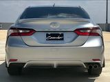 Used 2023 Toyota Camry SE image 4