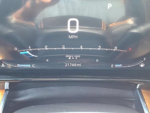 Used 2022 Jeep Grand Wagoneer Series III AWD/4WD image 6