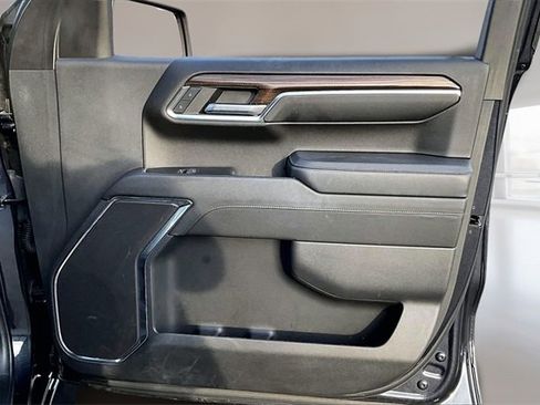 Used 2024 Chevrolet Silverado 1500 LT w/ Z71 Off-Road Package image 25