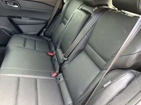 Certified 2022 Nissan Rogue SV w/ SV Premium Package AWD/4WD image 10