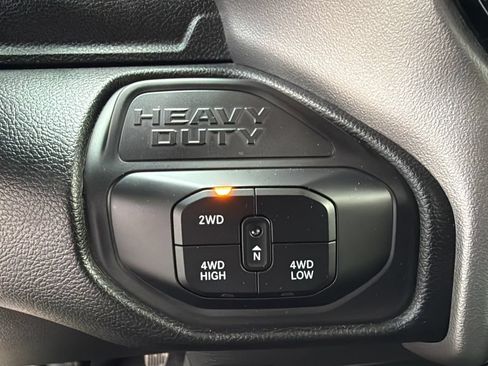 Used 2026 RAM 2500 Laramie AWD/4WD image 13