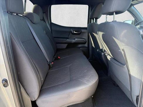 Used 2017 Toyota Tacoma TRD Off-Road w/ Premium & Technology Package image 21