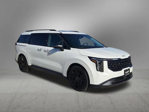 Certified 2025 Kia Carnival SX w/ SX Dark Edition Package image 8