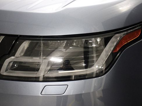 Used 2018 Land Rover Range Rover image 4