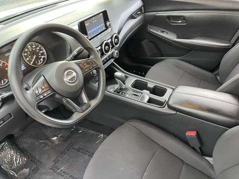 Used 2025 Nissan Sentra S FWD image 17
