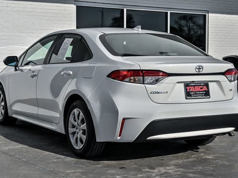 Used 2022 Toyota Corolla LE FWD image 9