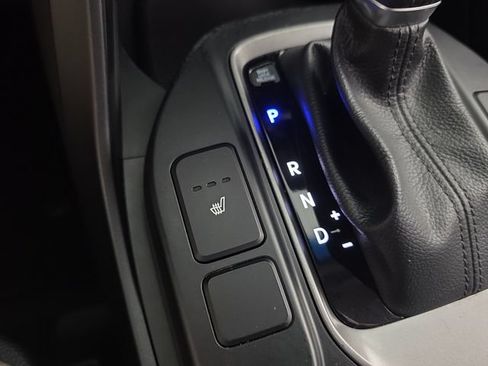 Used 2018 Hyundai Santa Fe Sport 2.0T FWD image 19