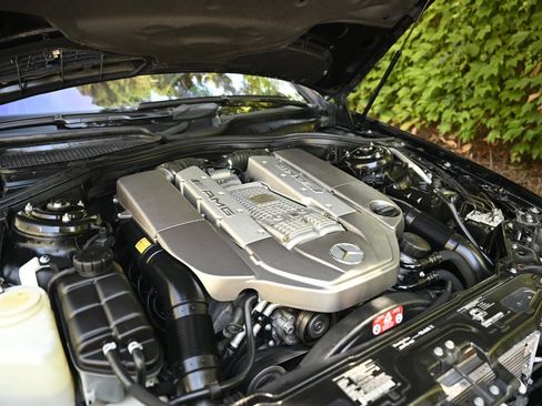 Used 2003 Mercedes-Benz CL 55 AMG image 10