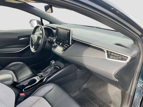 Used 2021 Toyota Corolla XSE image 28