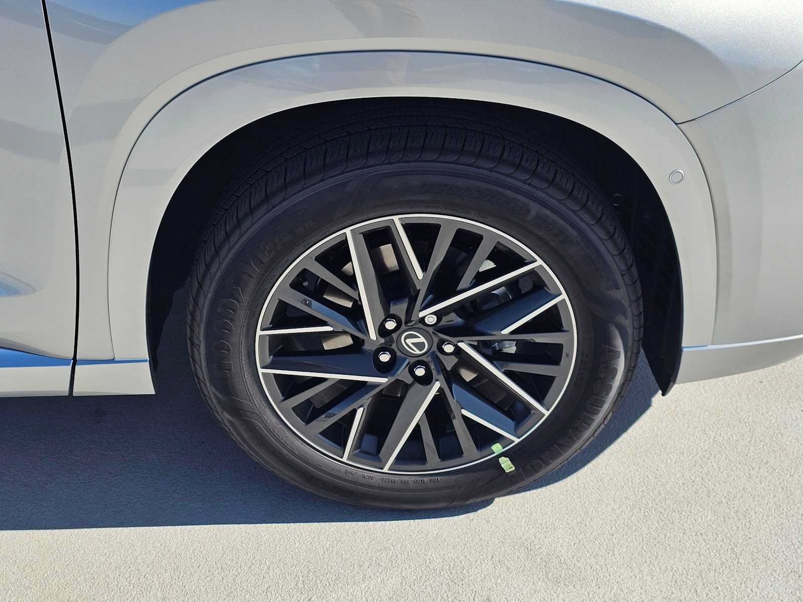 Certified 2026 Lexus TX 350 FWD w/ Technology Package image 9