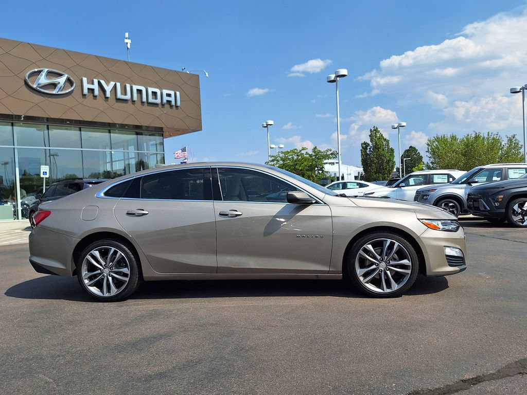 Used 2024 Chevrolet Malibu LT FWD image 2