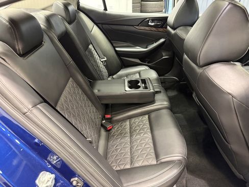 Certified 2018 Nissan Maxima Platinum image 24