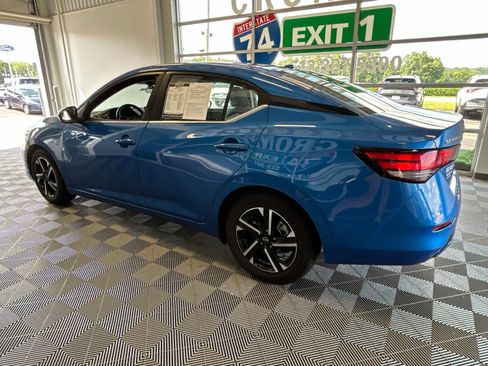 Used 2024 Nissan Sentra SV FWD image 4