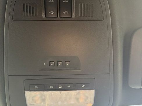 Used 2017 Buick Regal GS w/ Driver Confidence Package #2 image 32